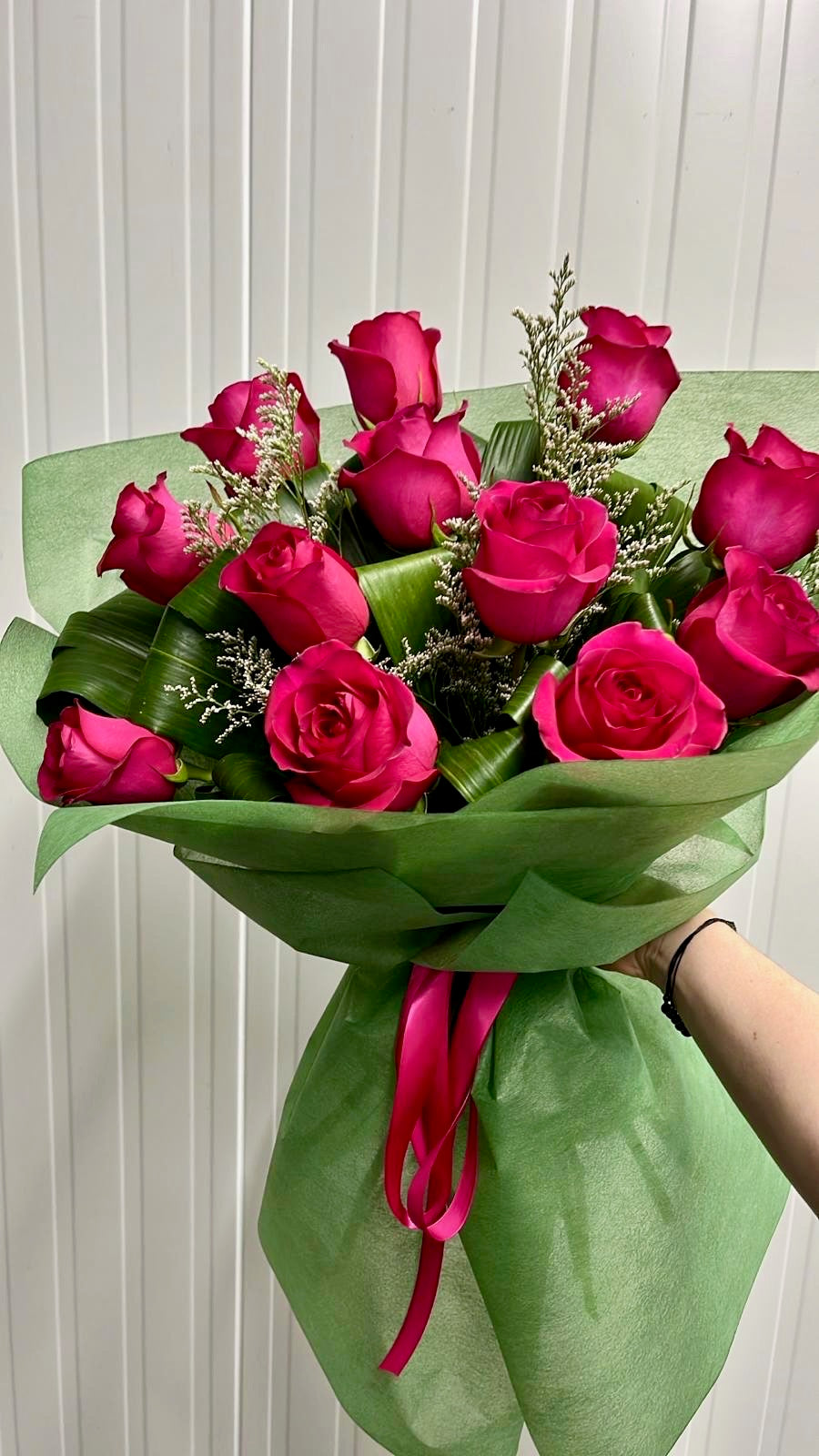 Rosy Embrace (12 Stems)